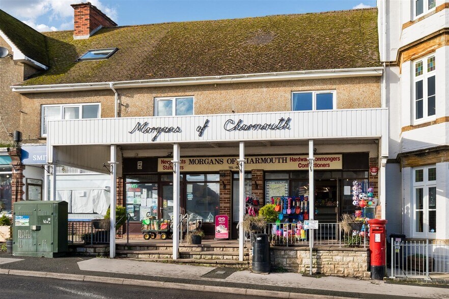 4 The Street, Charmouth en venta - Foto principal - Imagen 1 de 8