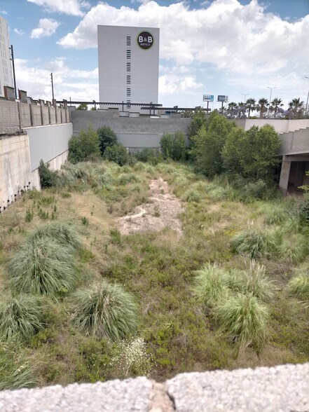 Terreno en Viladecans, Barcelona en venta - Foto principal - Imagen 1 de 4