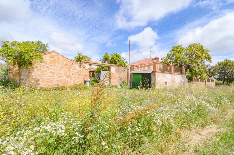 Terreno en Florida de Liébana, Salamanca en venta - Foto principal - Imagen 2 de 50