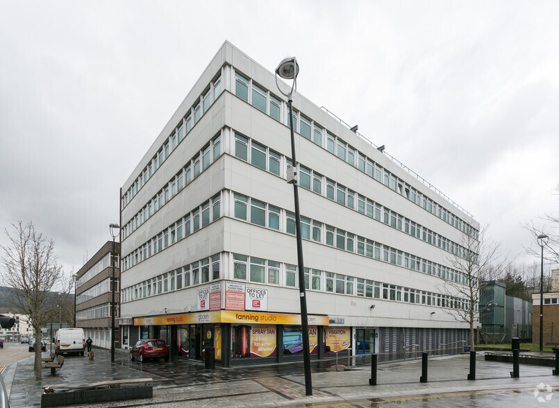 1-4 Castle St, Merthyr Tydfil en alquiler - Foto del edificio - Imagen 2 de 8