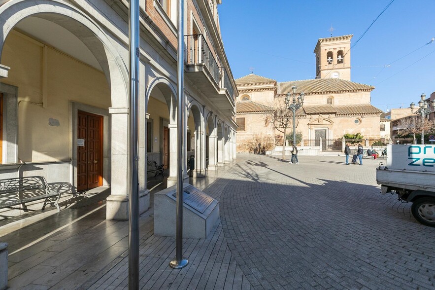Local en Albolote, Granada en venta - Foto del edificio - Imagen 2 de 17
