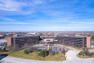 4 Overlook Pt, Lincolnshire, IL - VISTA AÉREA  vista de mapa - Image1