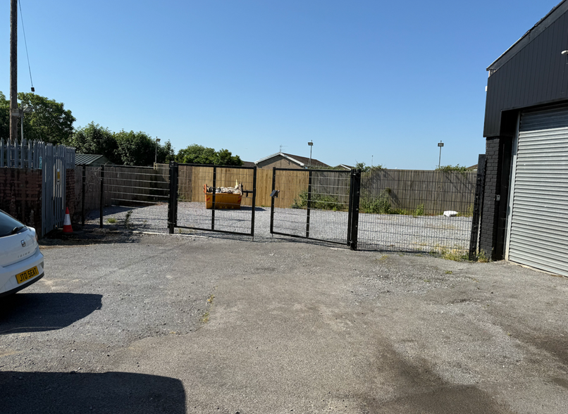 30 Danlan Rd, Burry Port en venta - Foto del edificio - Imagen 2 de 5
