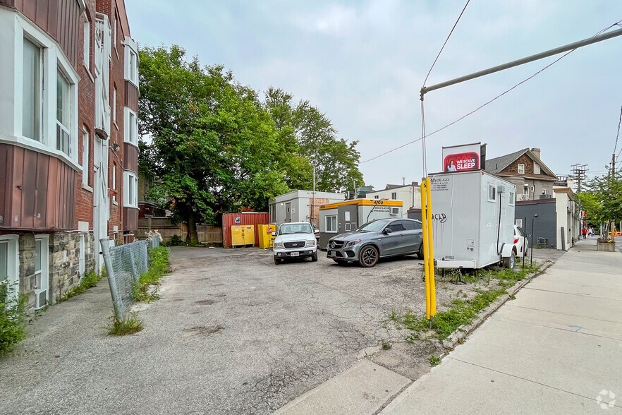 361 Davenport Rd, Toronto, ON en venta - Foto del edificio - Imagen 1 de 9