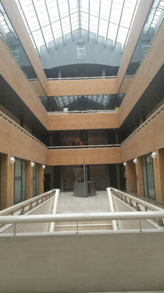 Sevilla, Luis Montoto - Santa Justa, SEVILLA, Sevilla en alquiler - Foto del edificio - Imagen 2 de 19