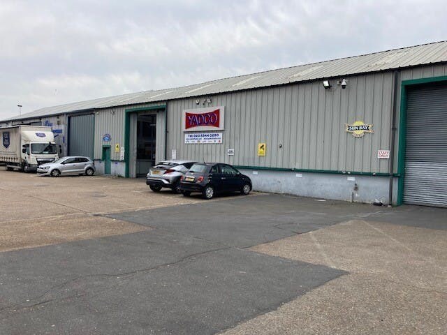 Stockingswater Ln, Enfield en venta - Foto del edificio - Imagen 2 de 12