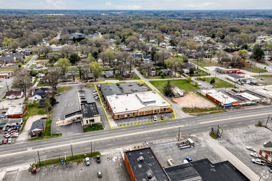 700 N Cannon Blvd, Kannapolis, NC en venta - Foto del edificio - Imagen 1 de 39