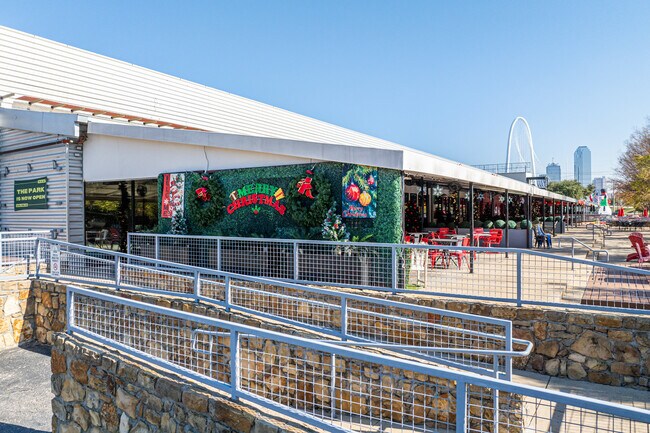 Más detalles de 3011 Gulden Ln, Dallas, TX - Local en alquiler