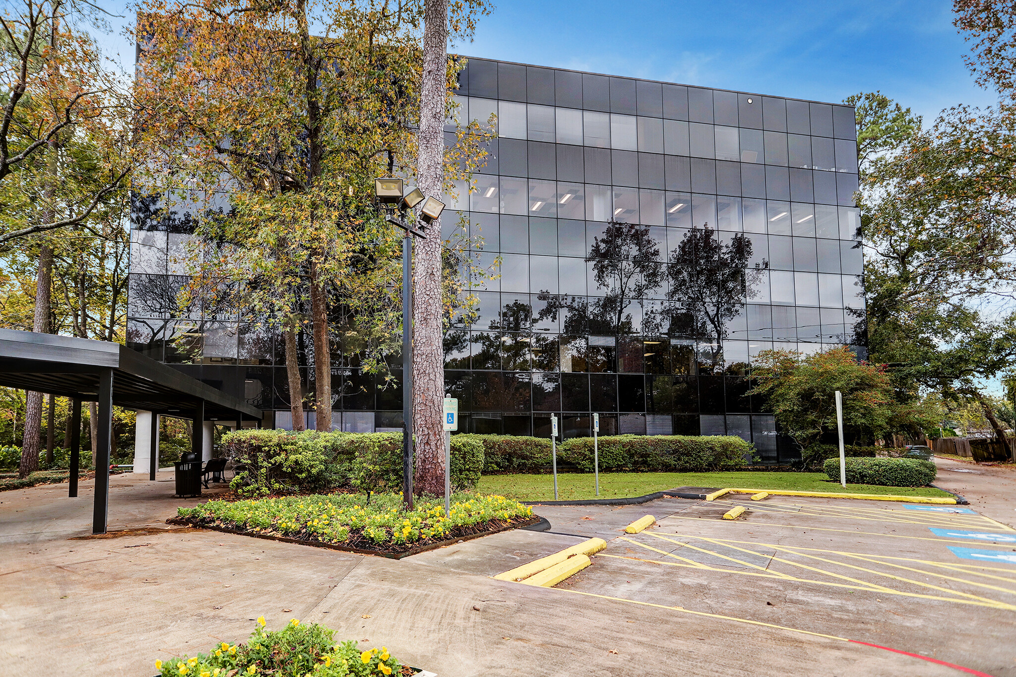 2180 North Loop W, Houston, TX en alquiler Foto del edificio- Imagen 1 de 19