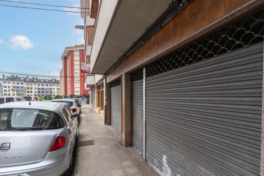 Local en Siero, Asturias en venta - Foto del edificio - Imagen 2 de 22