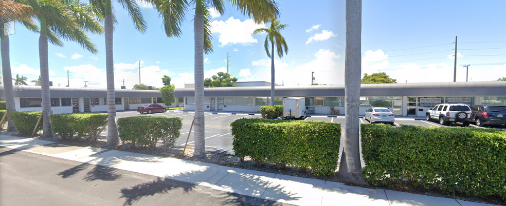 383-427 NE 2nd Ave, Hallandale, FL en alquiler - Foto del edificio - Imagen 3 de 7