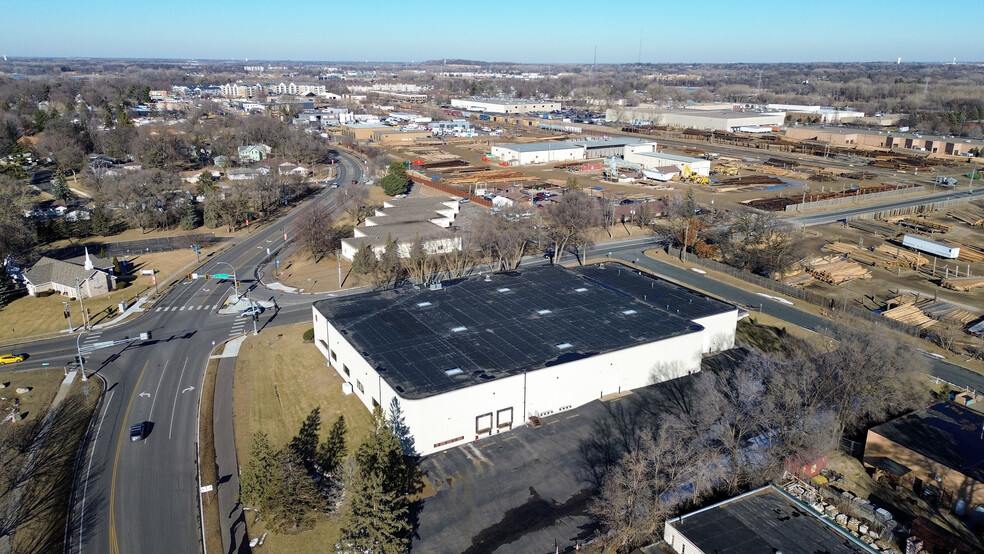 825 1st St NW, New Brighton, MN en venta - Foto del edificio - Imagen 3 de 14