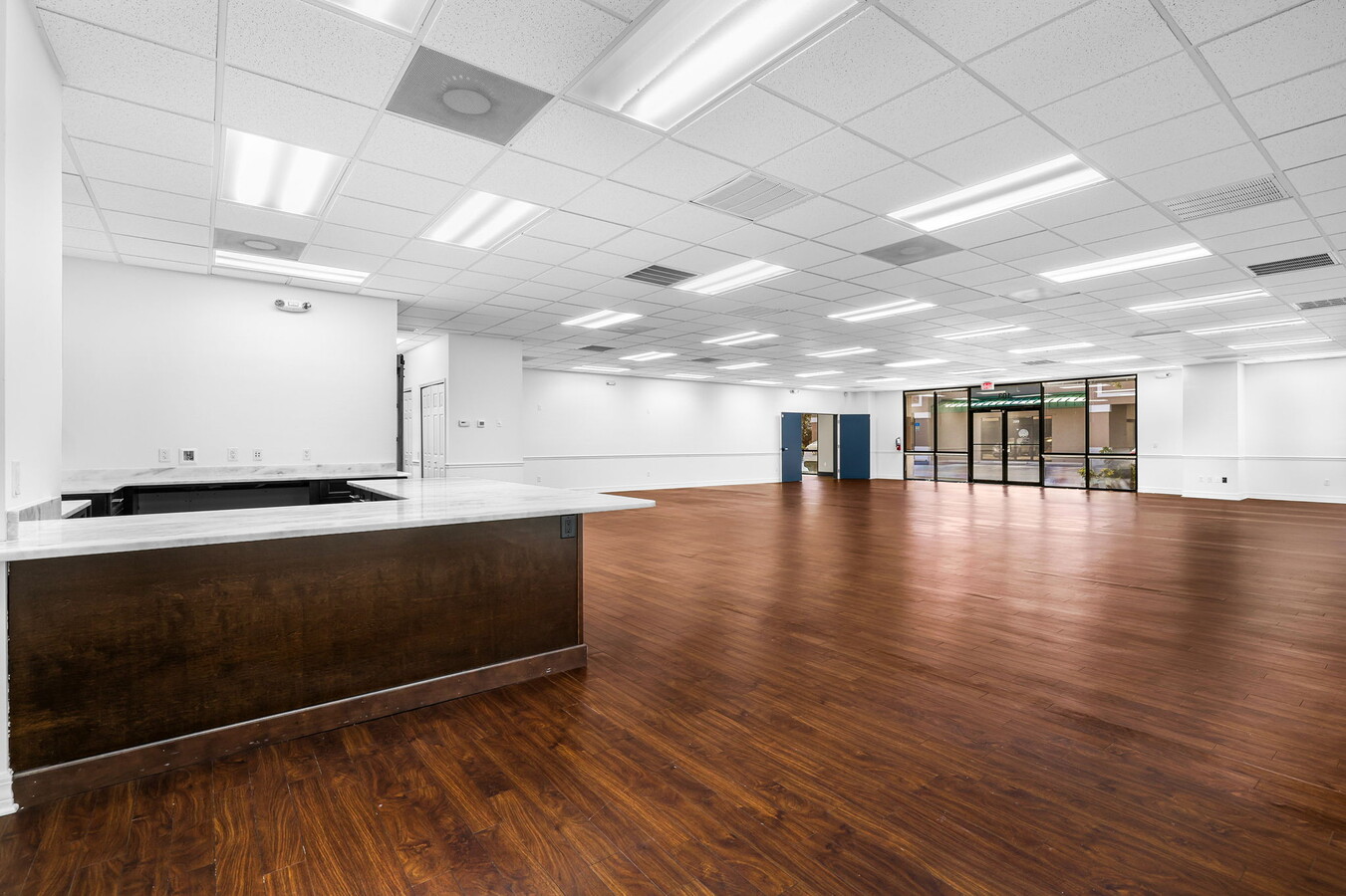 8991 Daniels Center Dr, Fort Myers, FL 33912 - Unidad 103 -  - Foto del interior - Image 1 of 14