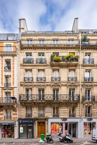 Más detalles de 48 Rue Du Four, Paris - Local en venta