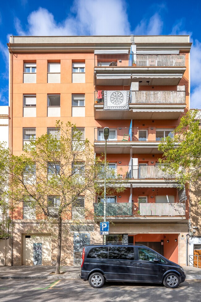 Más detalles de Edificio residencial​ en venta