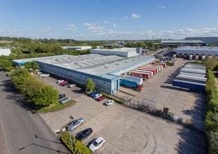 Cosford Ln, Rugby en alquiler Foto del edificio- Imagen 1 de 8