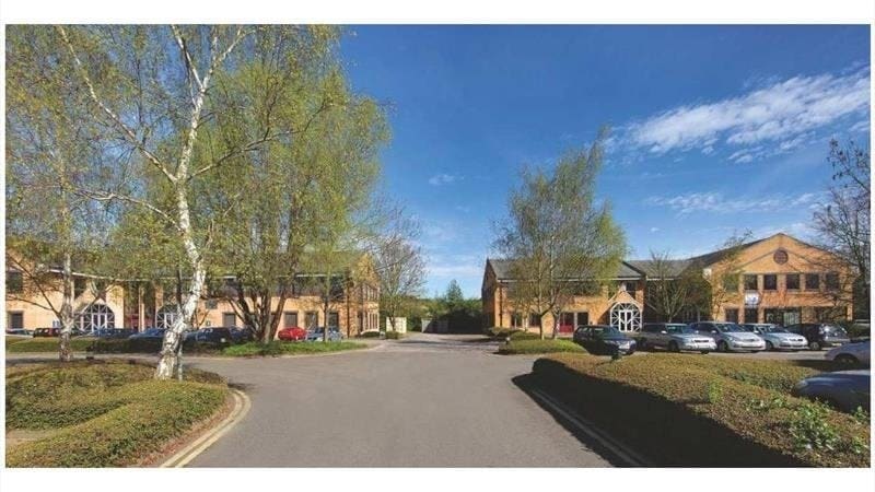 Waterside Dr, Slough en alquiler - Foto del edificio - Imagen 2 de 2