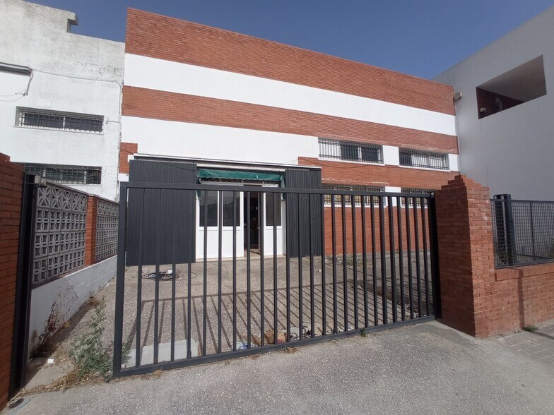 Nave en Barbate, Cádiz en venta - Foto del edificio - Imagen 2 de 20