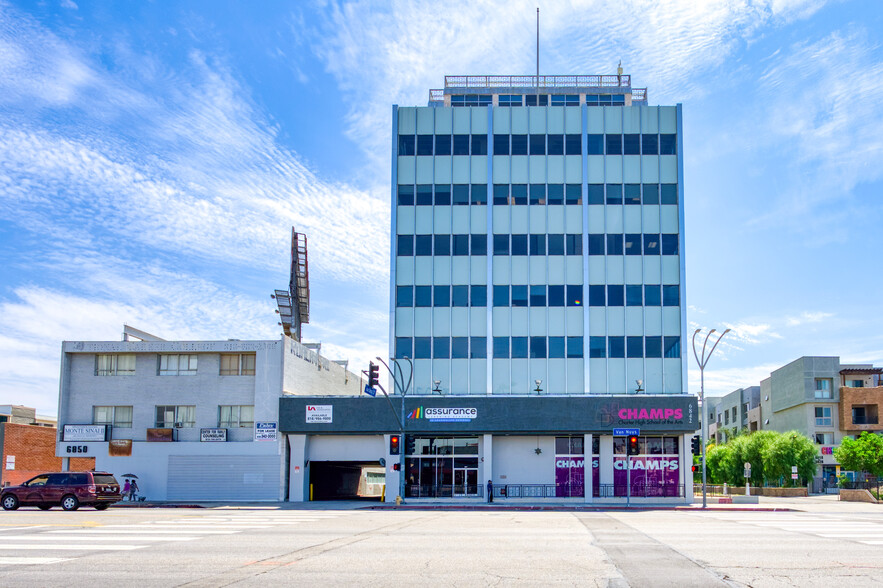 6842 Van Nuys Blvd, Van Nuys, CA en alquiler - Foto del edificio - Imagen 3 de 7