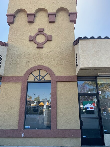 4505-4509 E Slauson Ave, Maywood, CA en alquiler - Foto del edificio - Imagen 2 de 5