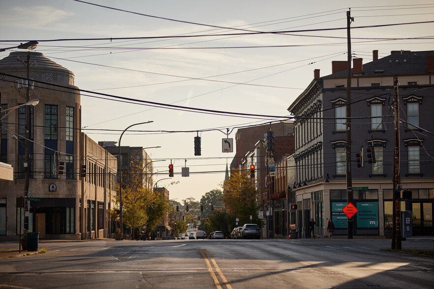 954 E McMillan St, Cincinnati, OH en alquiler - Foto del edificio - Imagen 3 de 6