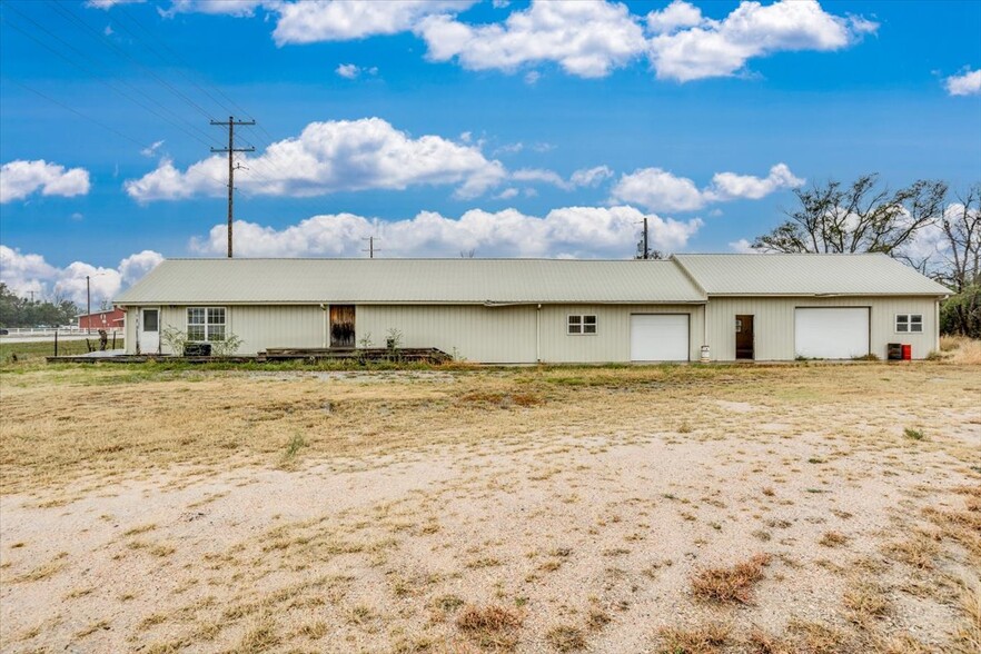 210 W Dean St, Burrton, KS en venta - Foto principal - Imagen 1 de 6