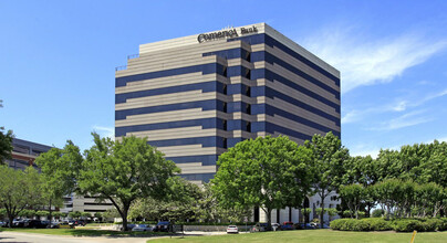 1 Sugar Creek Center Blvd, Sugar Land, TX en alquiler Foto del edificio- Imagen 1 de 8