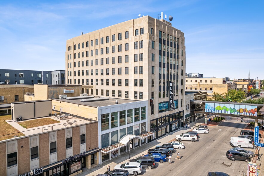 118 N Broadway, Fargo, ND en venta - Foto del edificio - Imagen 1 de 11