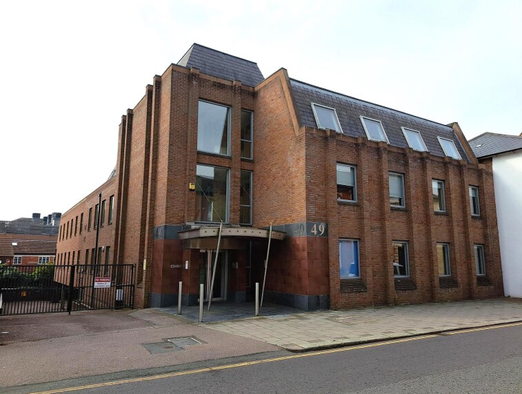 49 Mill St, Bedford en alquiler Foto principal- Imagen 1 de 2