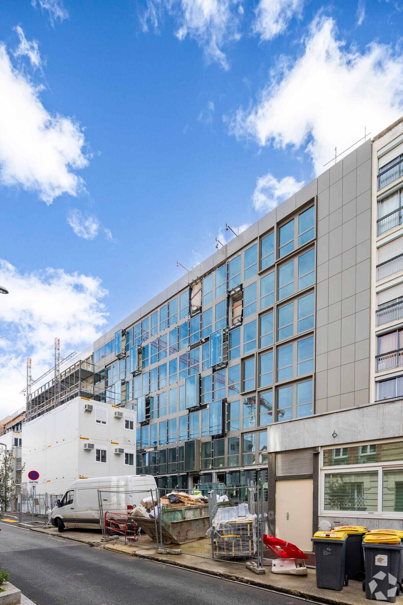 42 Rue Rouget De Lisle, Suresnes en alquiler Foto principal- Imagen 1 de 2