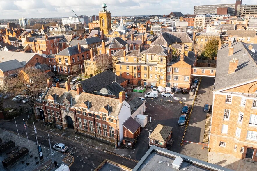 1 Angel St, Northampton en venta - Foto del edificio - Imagen 2 de 2