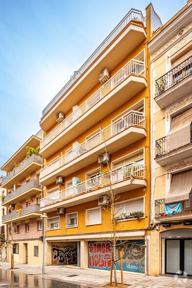 Edificio residencial en Barcelona, Barcelona en venta - Foto principal - Imagen 1 de 2