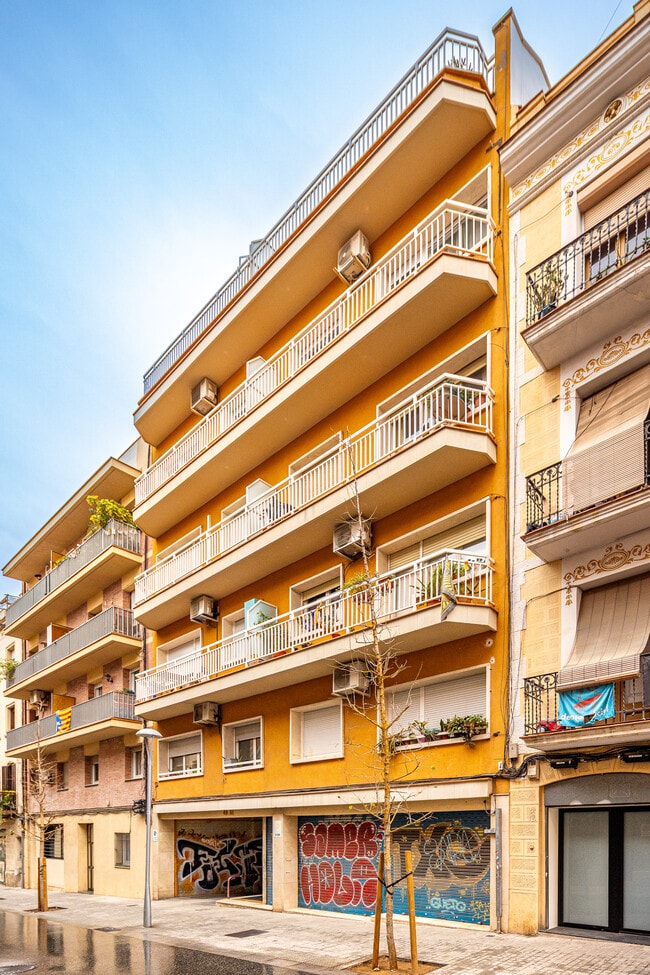 Más detalles de Edificio residencial​ en venta