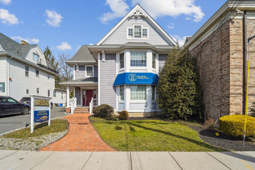 414 Centre St, Nutley, NJ en venta - Foto del edificio - Imagen 1 de 30