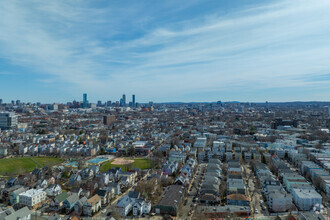 334 Washington St, Somerville, MA - VISTA AÉREA  vista de mapa