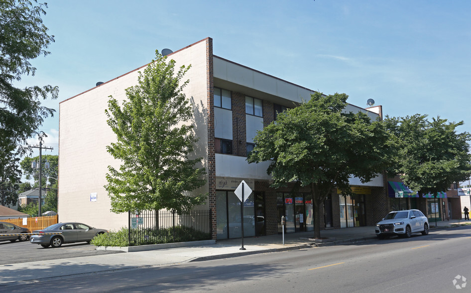 2727-2731 W Touhy Ave, Chicago, IL en venta - Foto del edificio - Imagen 2 de 3