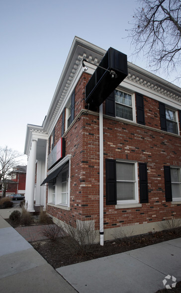 550 Pennsylvania Ave, Glen Ellyn, IL en alquiler - Foto del edificio - Imagen 3 de 4