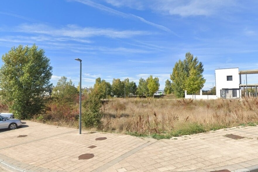 Arrabal S-20 Cortes Oeste, S/N, Burgos, Burgos en venta - Foto del edificio - Imagen 1 de 10