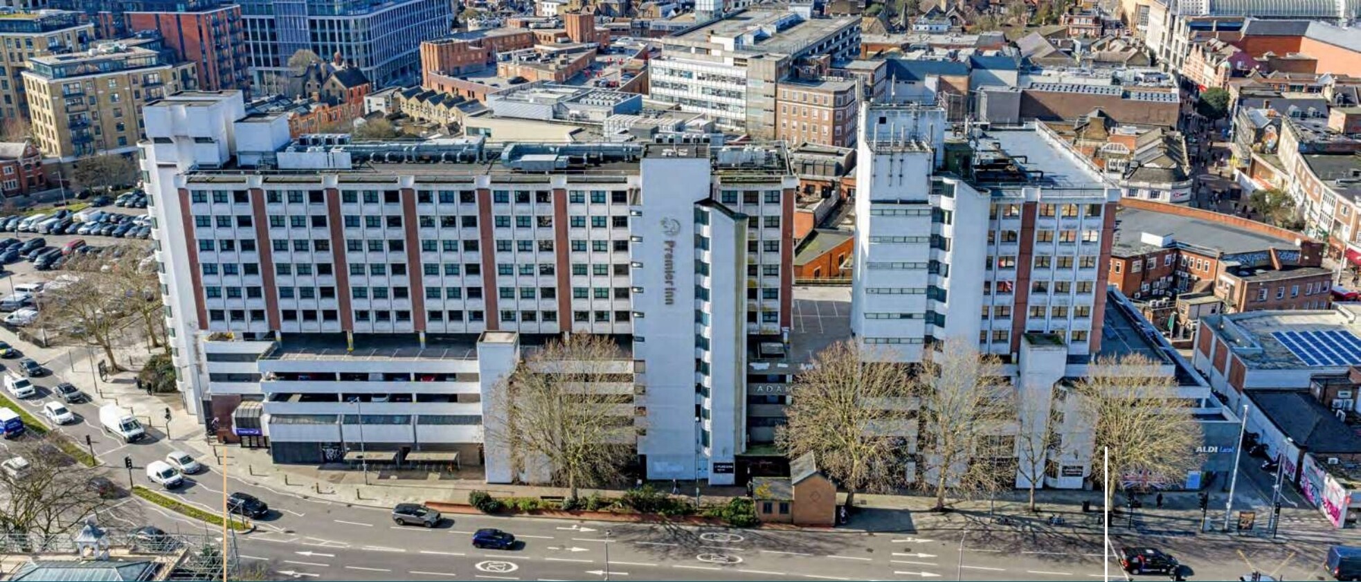 15 Wheatfield Way, Kingston Upon Thames en venta Foto principal- Imagen 1 de 13
