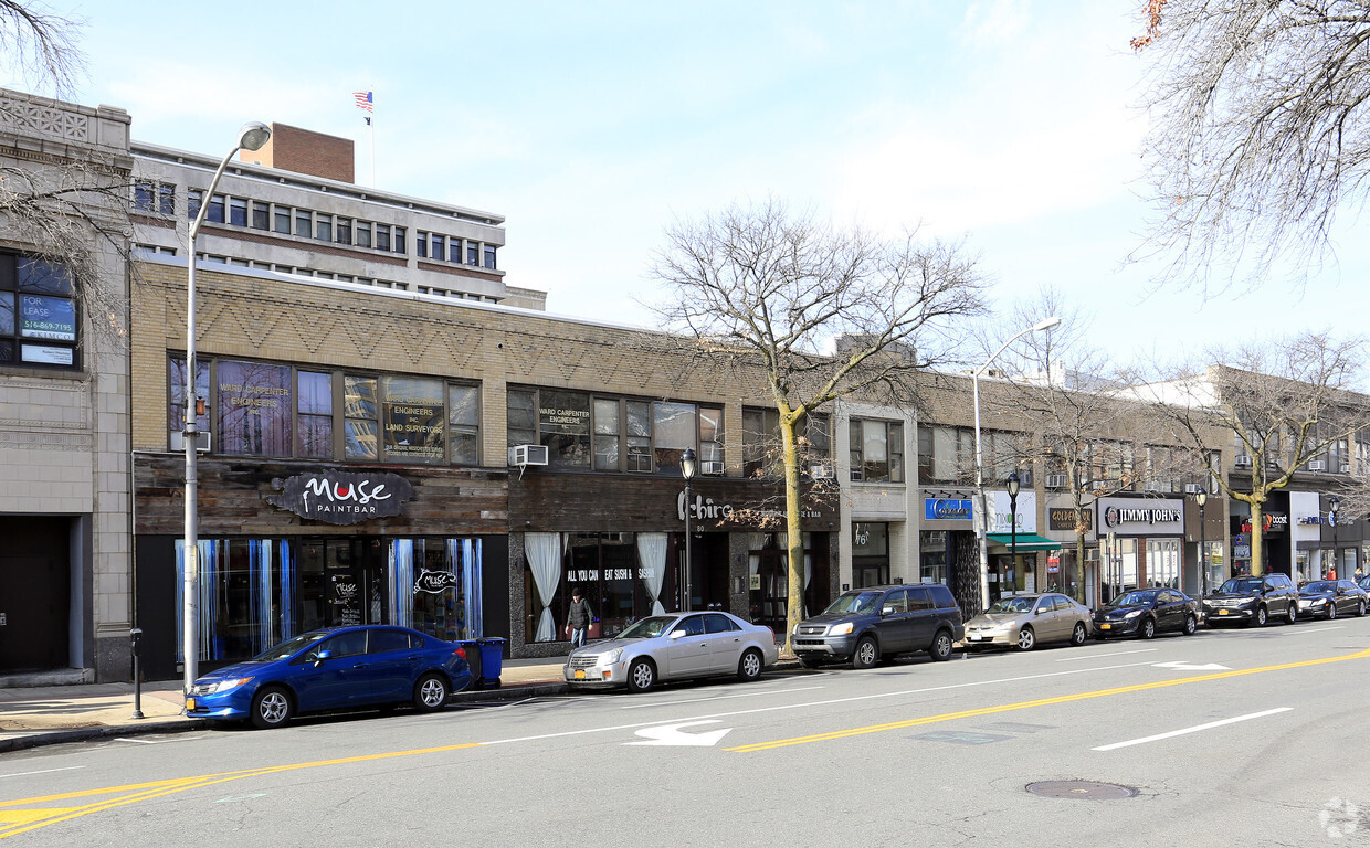 76 Mamaroneck Ave, White Plains, NY en alquiler Foto del edificio- Imagen 1 de 2