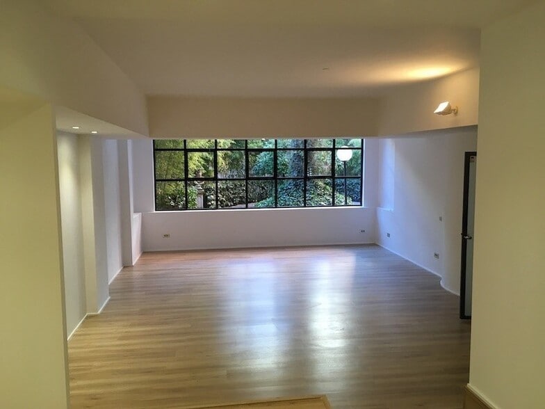 Oficina en Barcelona, Barcelona en alquiler - Foto del interior - Imagen 2 de 2