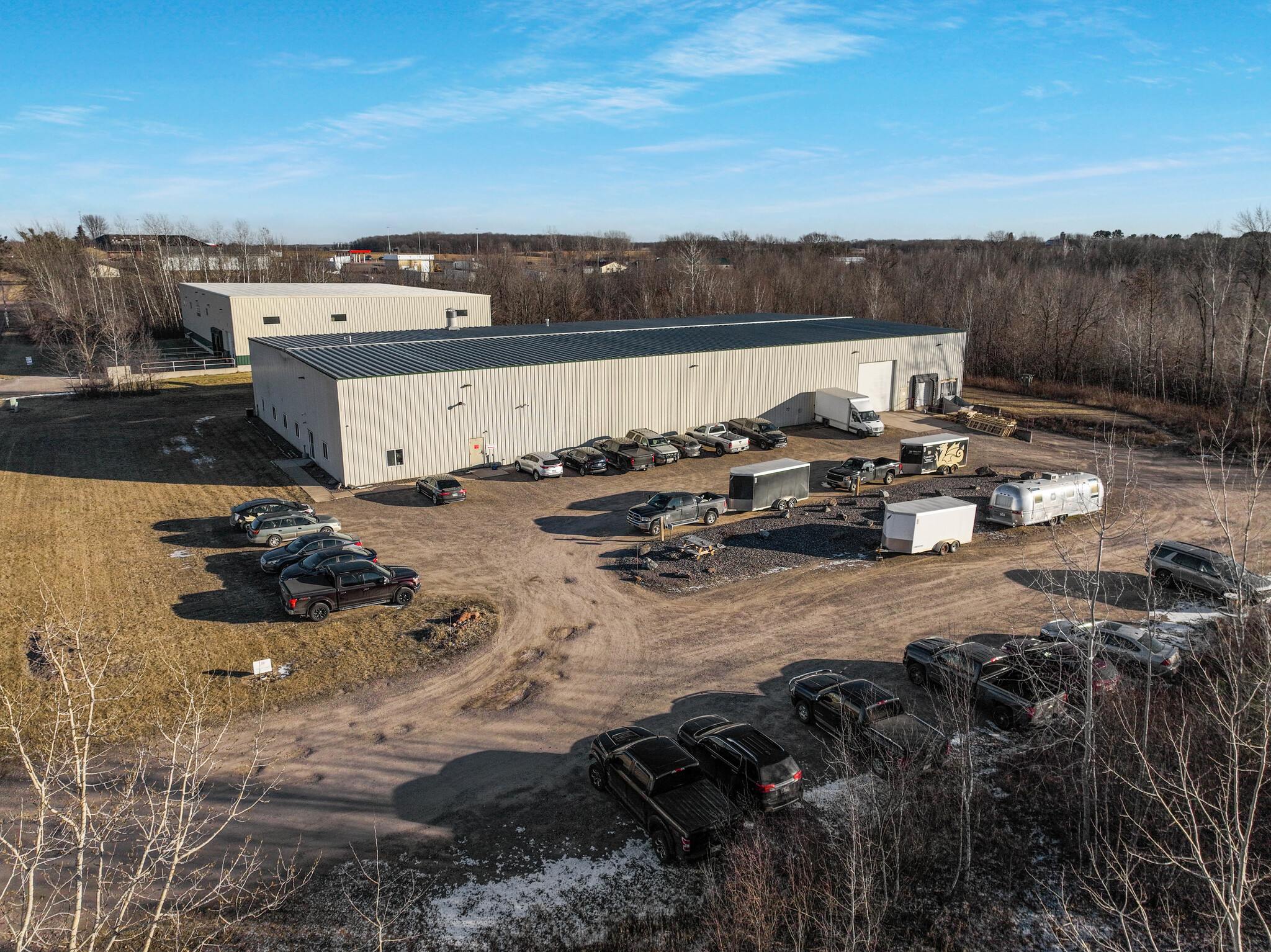 653 Tower Dr, Cadott, WI en venta Vista aérea- Imagen 1 de 36