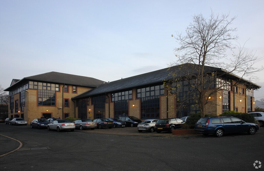 Cambridge Rd, Harlow en alquiler - Foto del edificio - Imagen 3 de 4