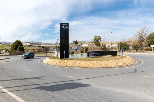 Más detalles de Calle Jacarandá, B2, Villa de Otura - Terreno en venta