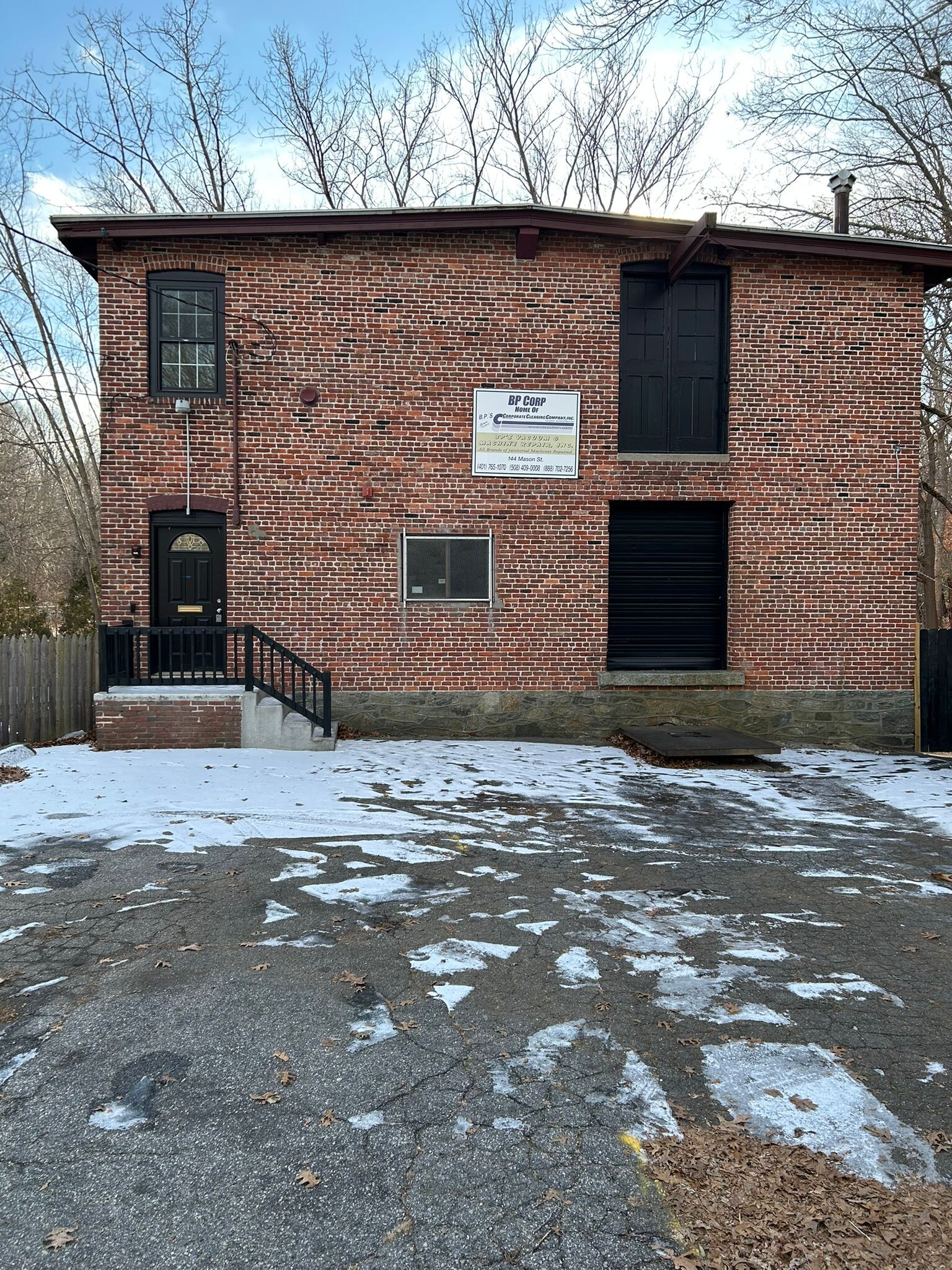 144 Mason St, Woonsocket, RI en venta Foto del edificio- Imagen 1 de 58