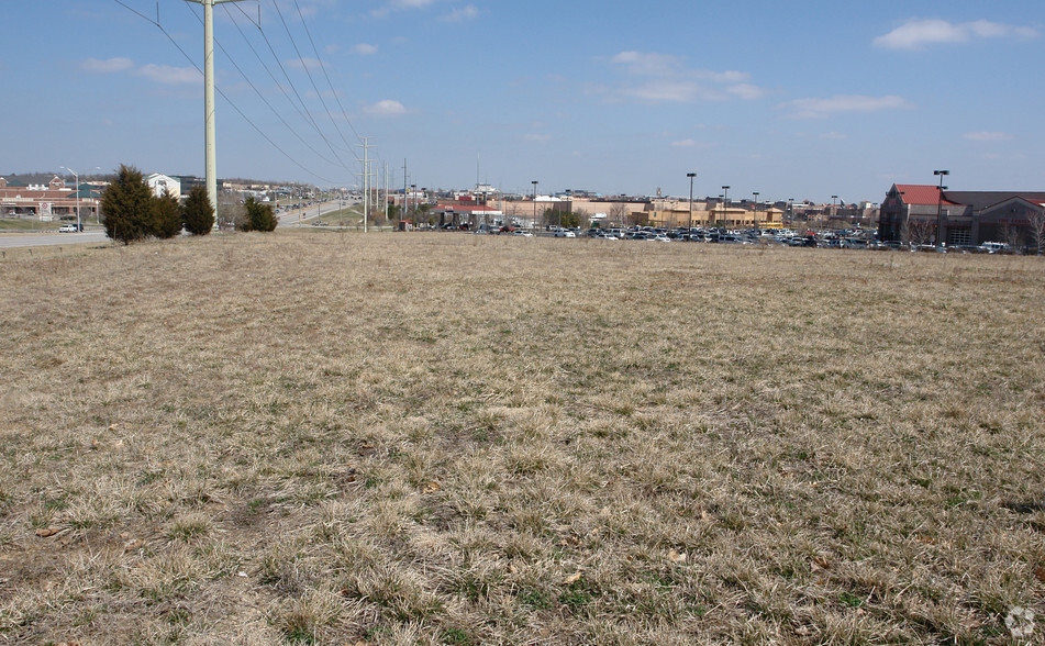 12223 Blue Valley Pky, Overland Park, KS en alquiler - Foto del edificio - Imagen 2 de 4