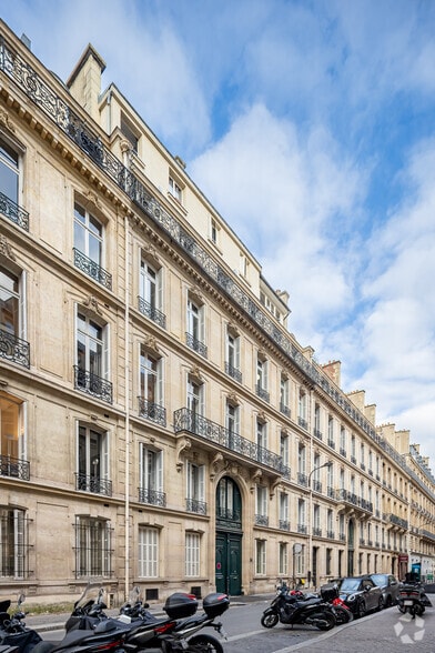 7 Rue Lincoln, Paris en venta - Foto del edificio - Imagen 2 de 3