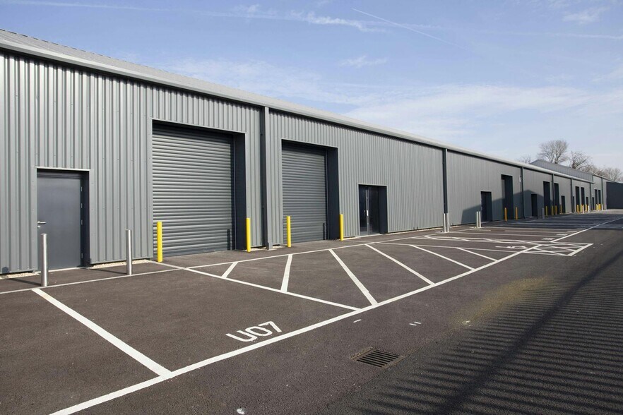 103 Cheney Manor, Swindon en alquiler - Foto del edificio - Imagen 3 de 4