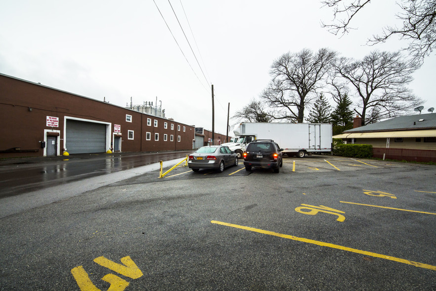 11060 Dunkirk St, Jamaica, NY en alquiler - Foto del edificio - Imagen 1 de 20