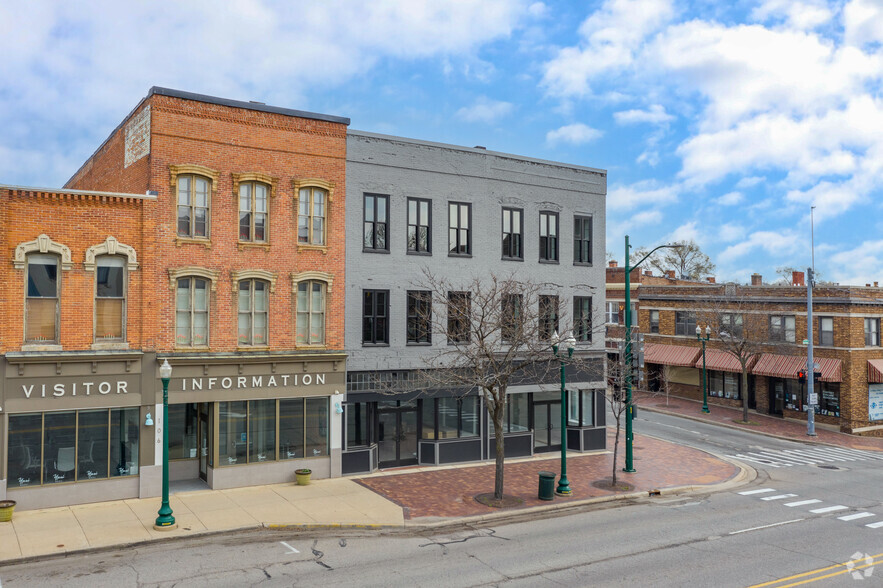 100-102 W Michigan Ave, Ypsilanti, MI en alquiler - Foto del edificio - Imagen 2 de 3